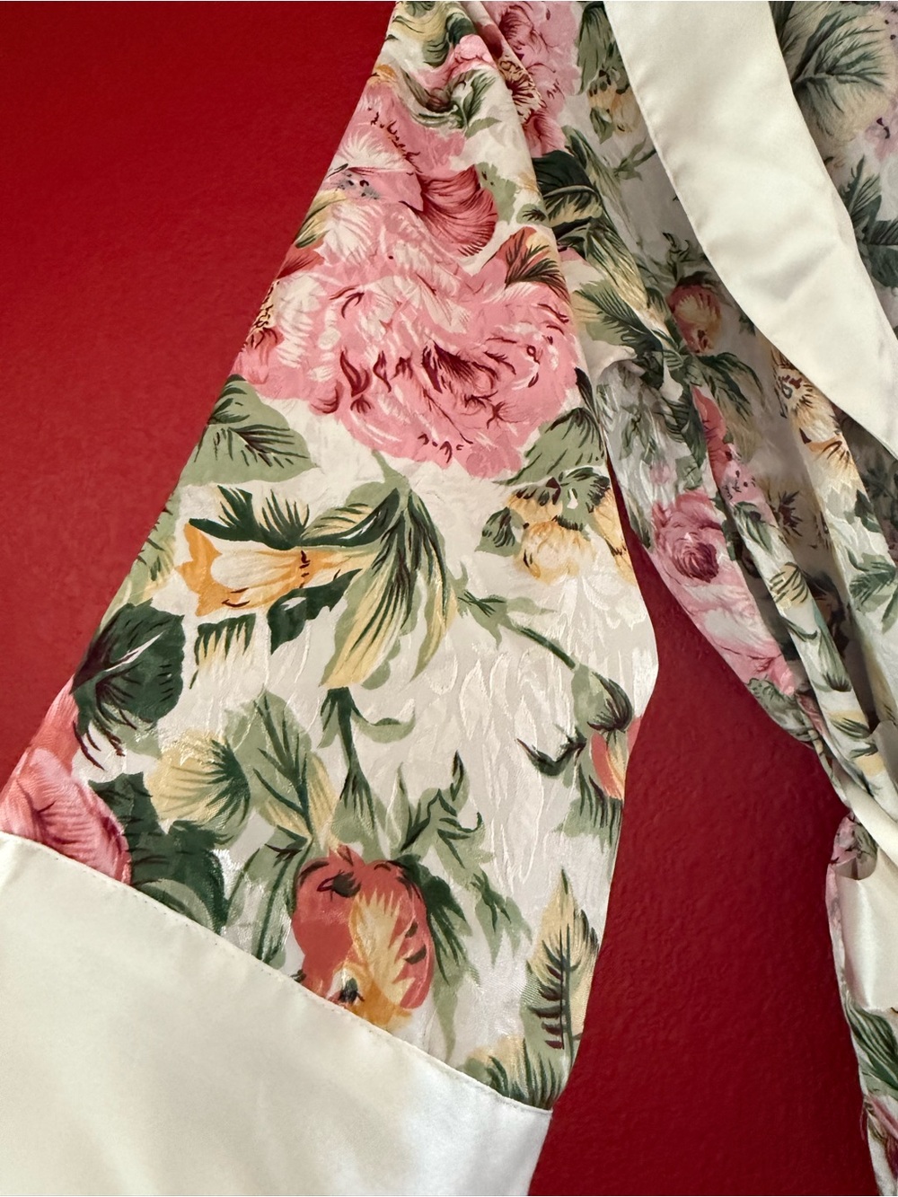 L.A intimates robe - Picture 4 of 8